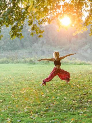 Sommer Yoga Retreat: Finden Sie Ihre Innere Ruhe und Balance Symbolfoto